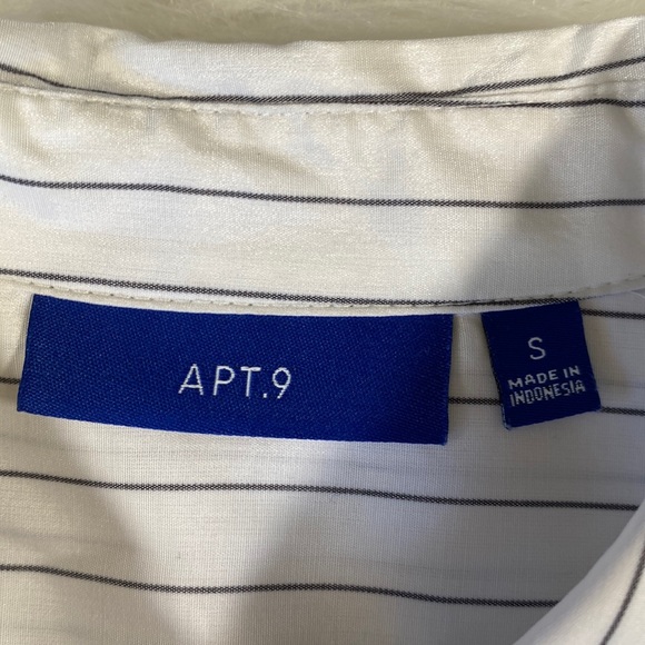 🍋[ Apt. 9 ] Pinstripe Embellished Blouse - Picture 4 of 11